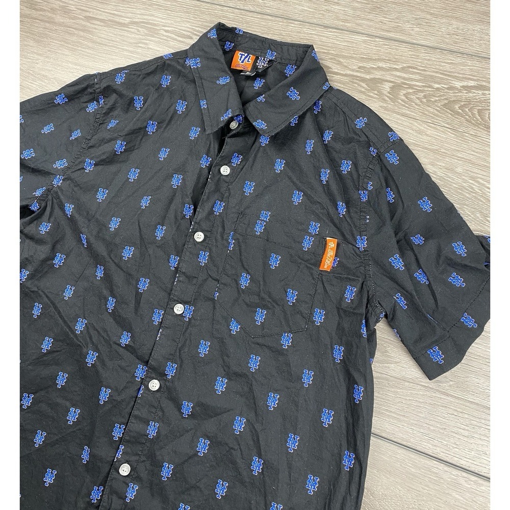 The 7 Line Men's MLB New York All Over Logo Print Short Sleeve Button Up Black M